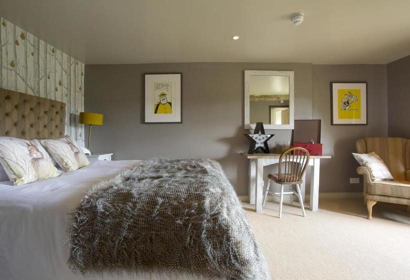 Отель Pear Tree Inn Whitley