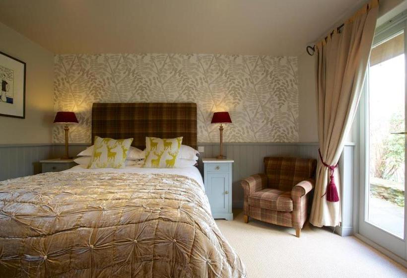 Отель Pear Tree Inn Whitley