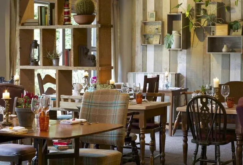 酒店 Pear Tree Inn Whitley