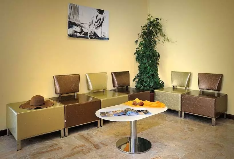 ホテル Piero Della Francesca