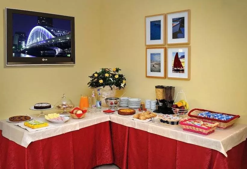 ホテル Piero Della Francesca