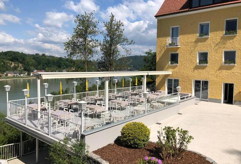 Отель Restaurant Faustschlössl