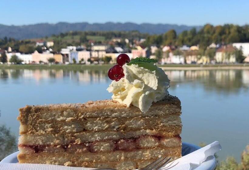 Отель Restaurant Faustschlössl