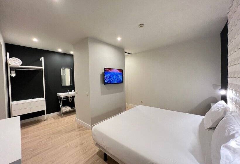 هتل Urbansea Atocha 113