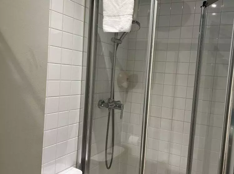 هتل Urbansea Atocha 113