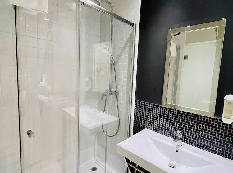 هتل Urbansea Atocha 113