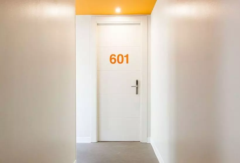 هتل Urbansea Atocha 113