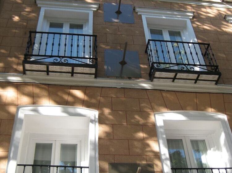 هتل Urbansea Atocha 113