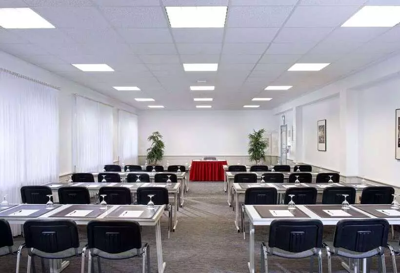 酒店 Wyndham Garden Gummersbach