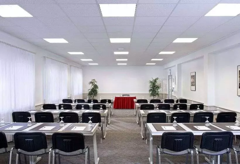 酒店 Wyndham Garden Gummersbach