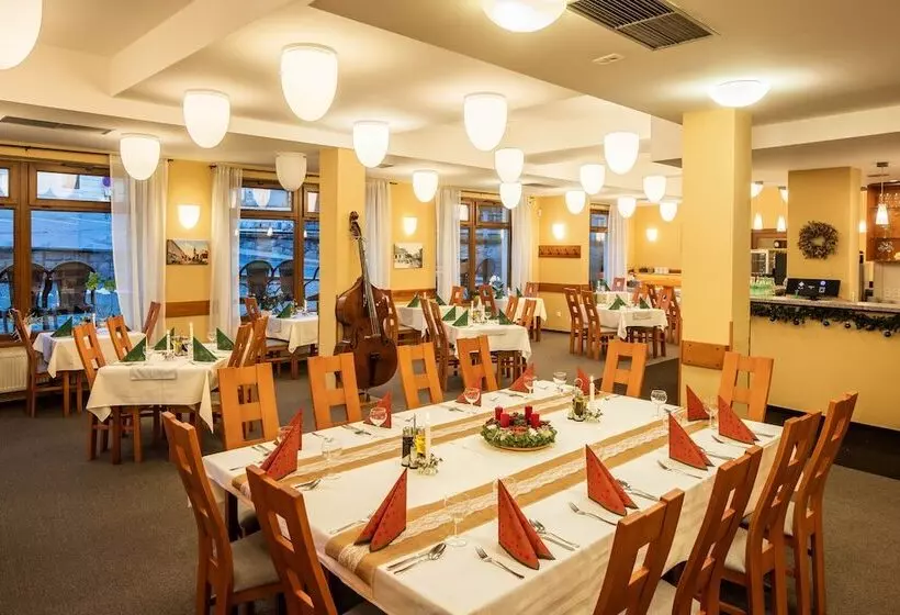 Hotel Záviš Z Falkenštejna