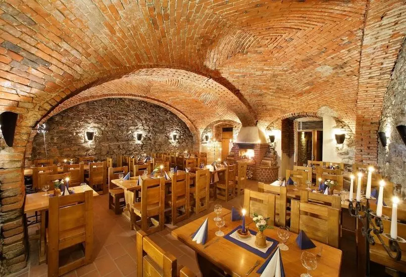 Hotel Záviš Z Falkenštejna