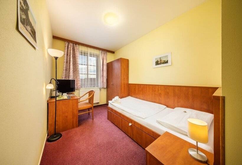 Отель Záviš Z Falkenštejna