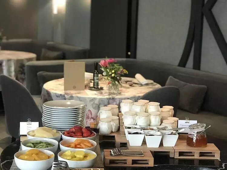 Único Madrid, Small Luxury Hotels