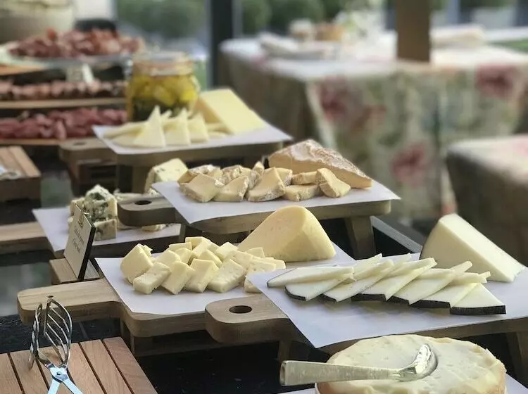 Único Madrid, Small Luxury Hotels