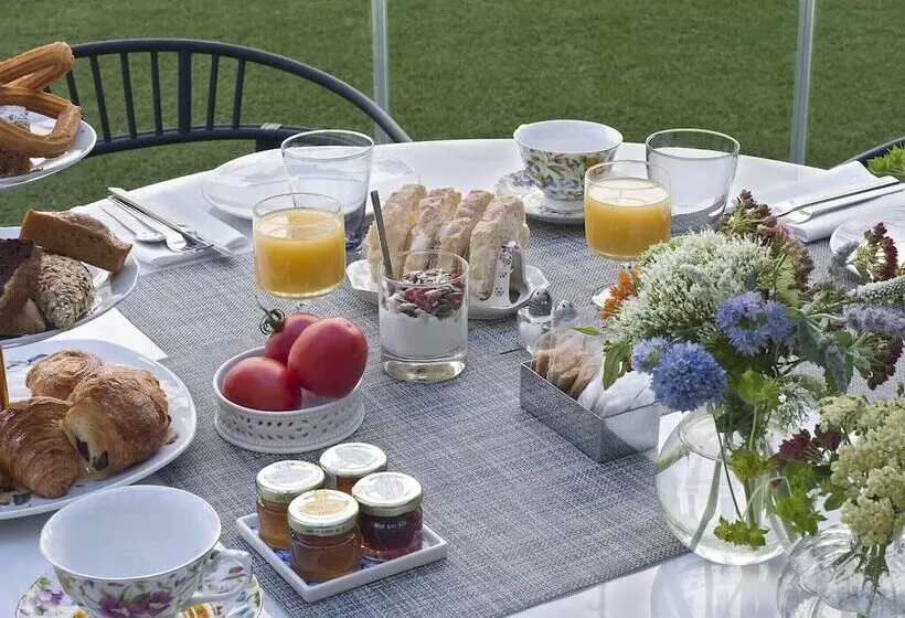 Único Madrid, Small Luxury Hotels