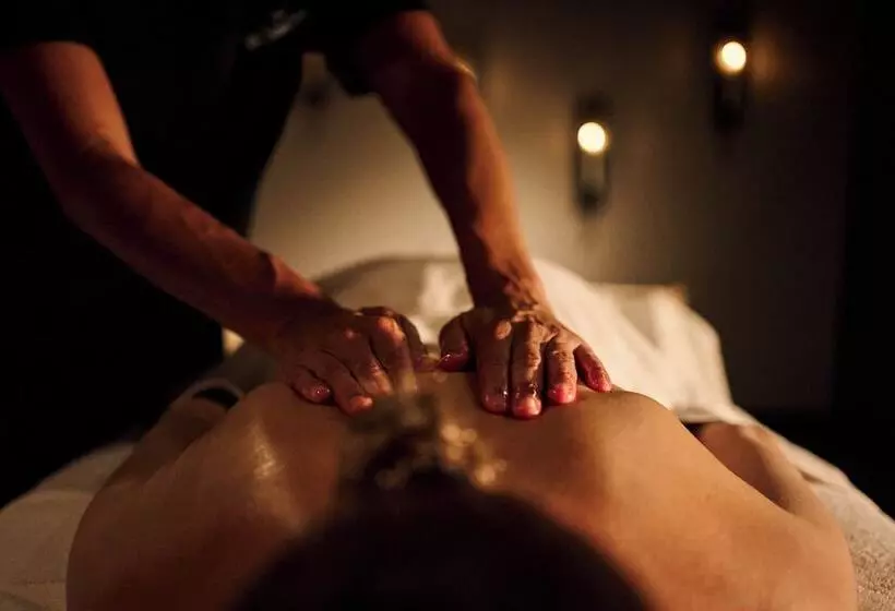 Único Madrid, Small Luxury Hotels