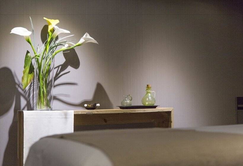 Único Madrid, Small Luxury Hotels