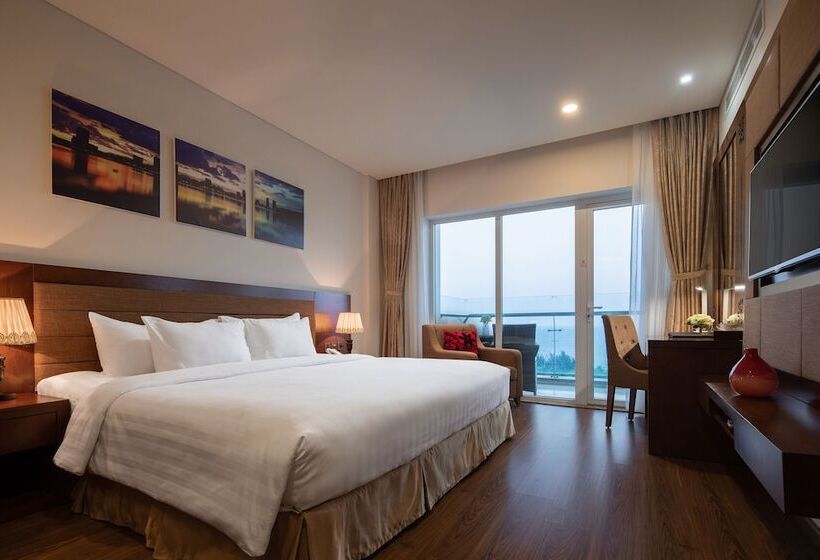 Gold Coast Hotel Resort & Spa