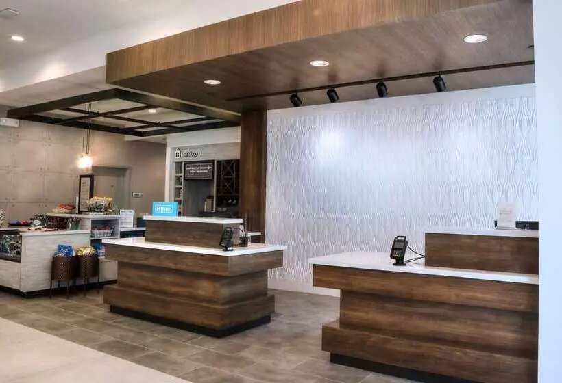 هتل Hilton Garden Inn Bel Air