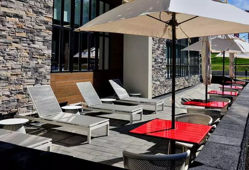 هتل Hilton Garden Inn Bel Air
