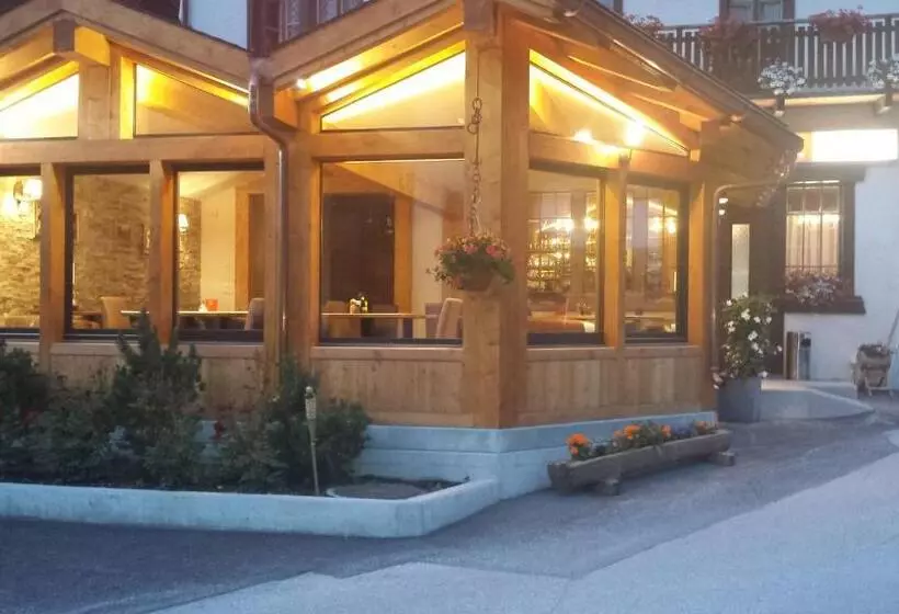 ホテル Hôtel Dents De Veisivi