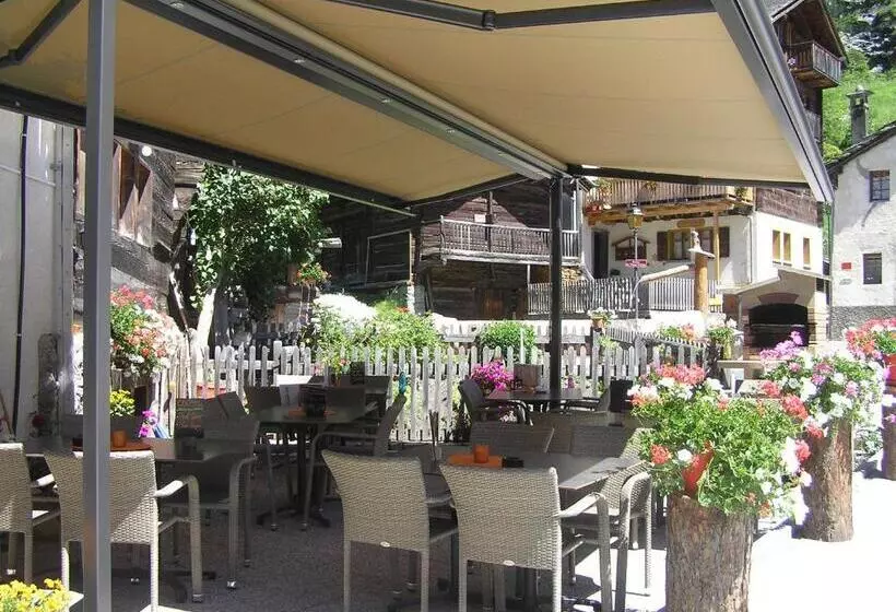 ホテル Hôtel Dents De Veisivi