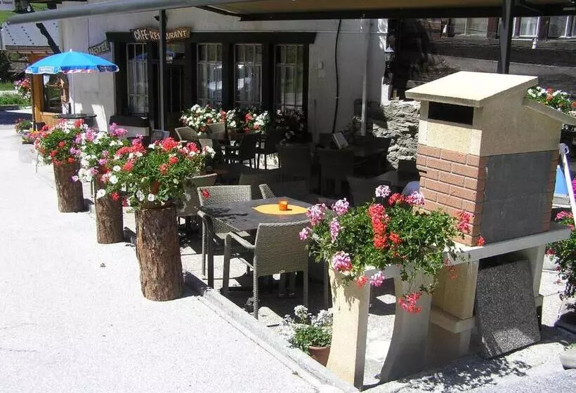 ホテル Hôtel Dents De Veisivi