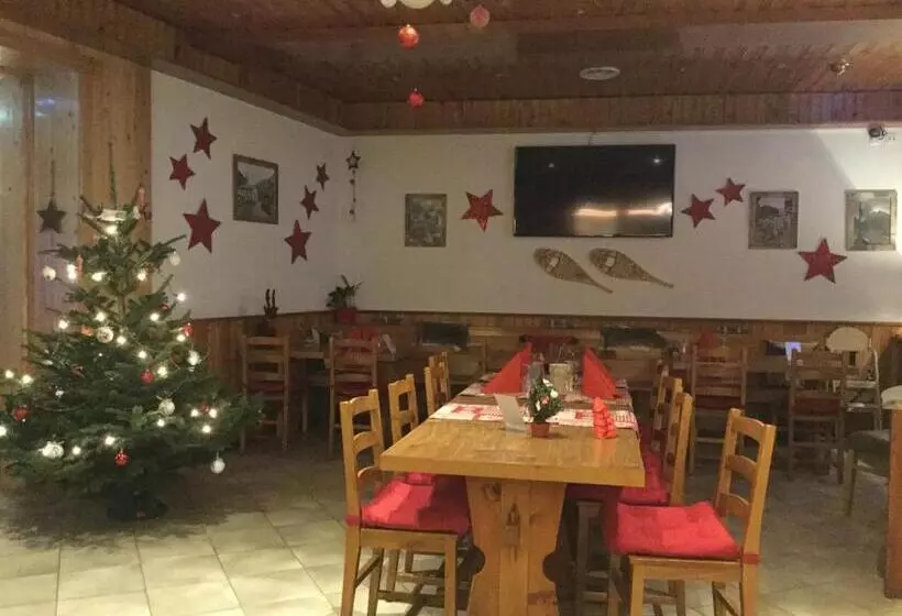 ホテル Hôtel Dents De Veisivi