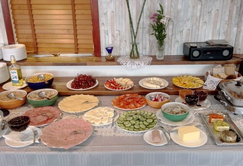 هتل Hótel Stadarborg