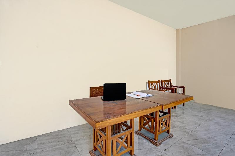 酒店 Oyo 90393 Pondok Nusa Indah Syariah