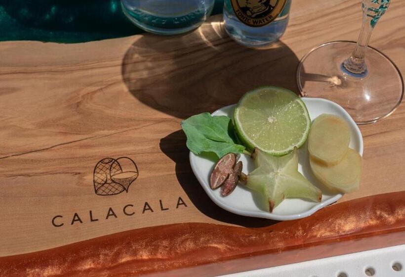 پانسیون Cala Cala Rooms,restaurant & Farm Experience