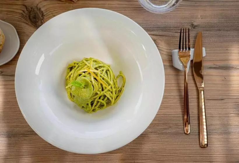 Majatalo Cala Cala Rooms,restaurant & Farm Experience