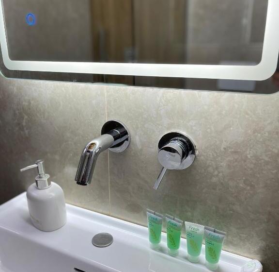 פנסיון Maison Apartments