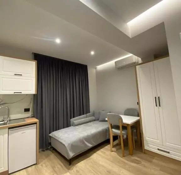 ペンション Maison Apartments