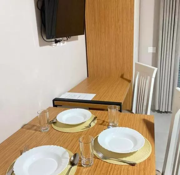 ペンション Maison Apartments