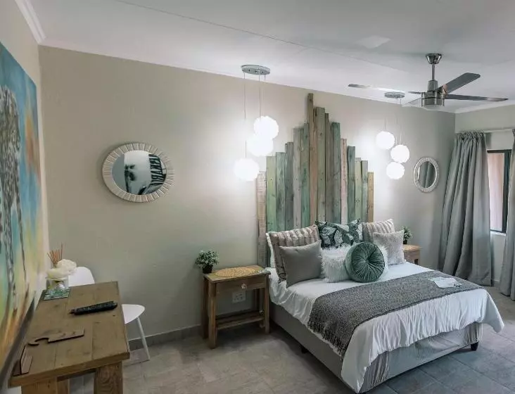 Majatalo Pumbaa Wildlife Park & Accommodation