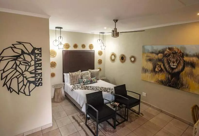 Majatalo Pumbaa Wildlife Park & Accommodation