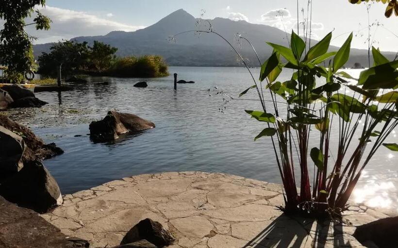 تختخواب و صبحانه Zopango Orchids Island