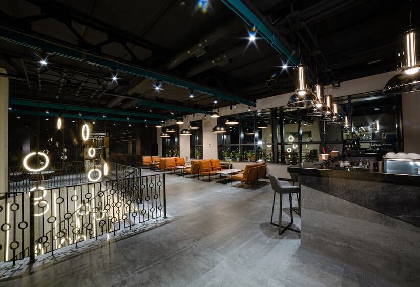 Frankfort Hotel And Spa