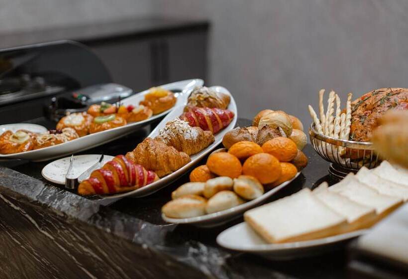 Frankfort Hotel And Spa