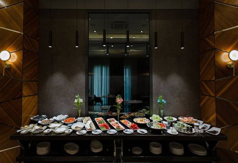 Frankfort Hotel And Spa