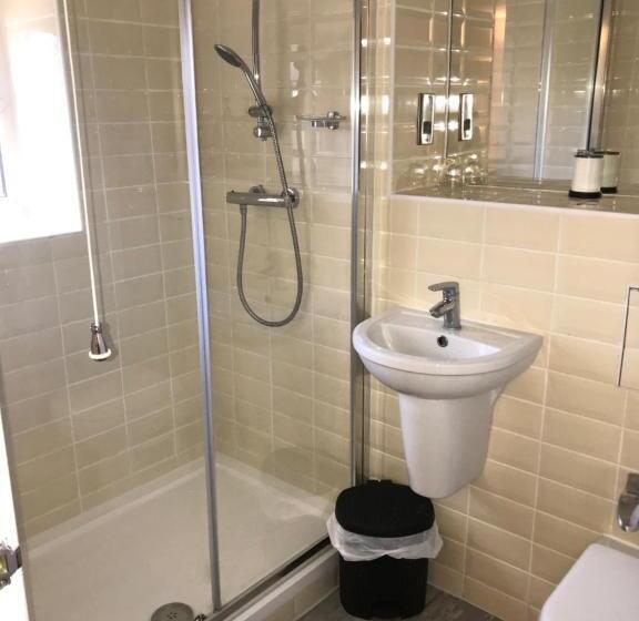 ホテル Cotswold Merrymouth Inn