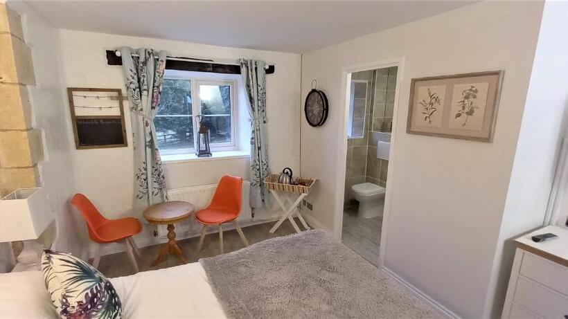 ホテル Cotswold Merrymouth Inn