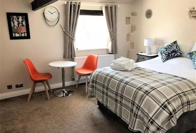 ホテル Cotswold Merrymouth Inn