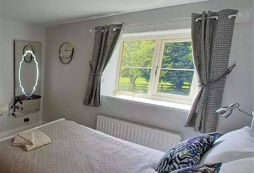 ホテル Cotswold Merrymouth Inn