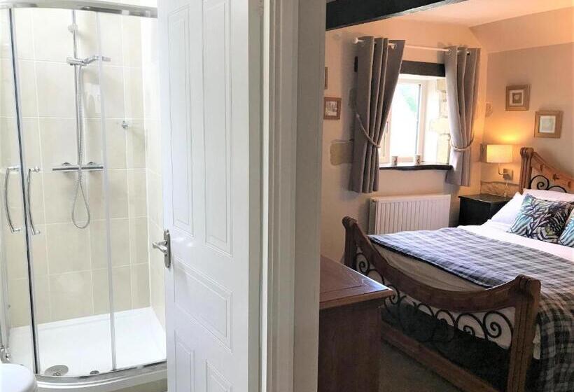 ホテル Cotswold Merrymouth Inn