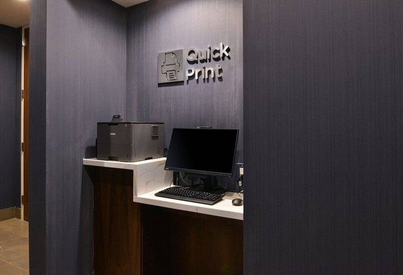 فندق Courtyard By Marriott Raleigh Cary Crossroads