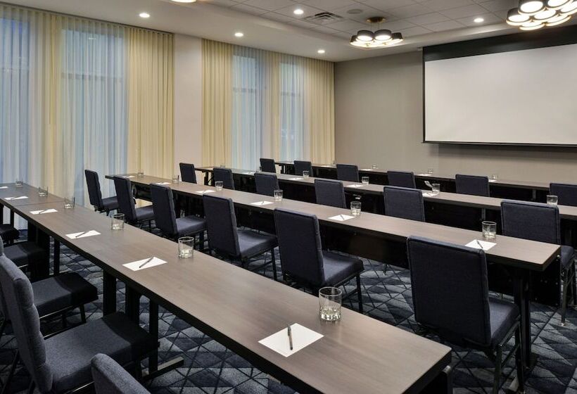 فندق Courtyard By Marriott Raleigh Cary Crossroads