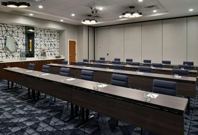 Hotelli Courtyard By Marriott Raleigh Cary Crossroads